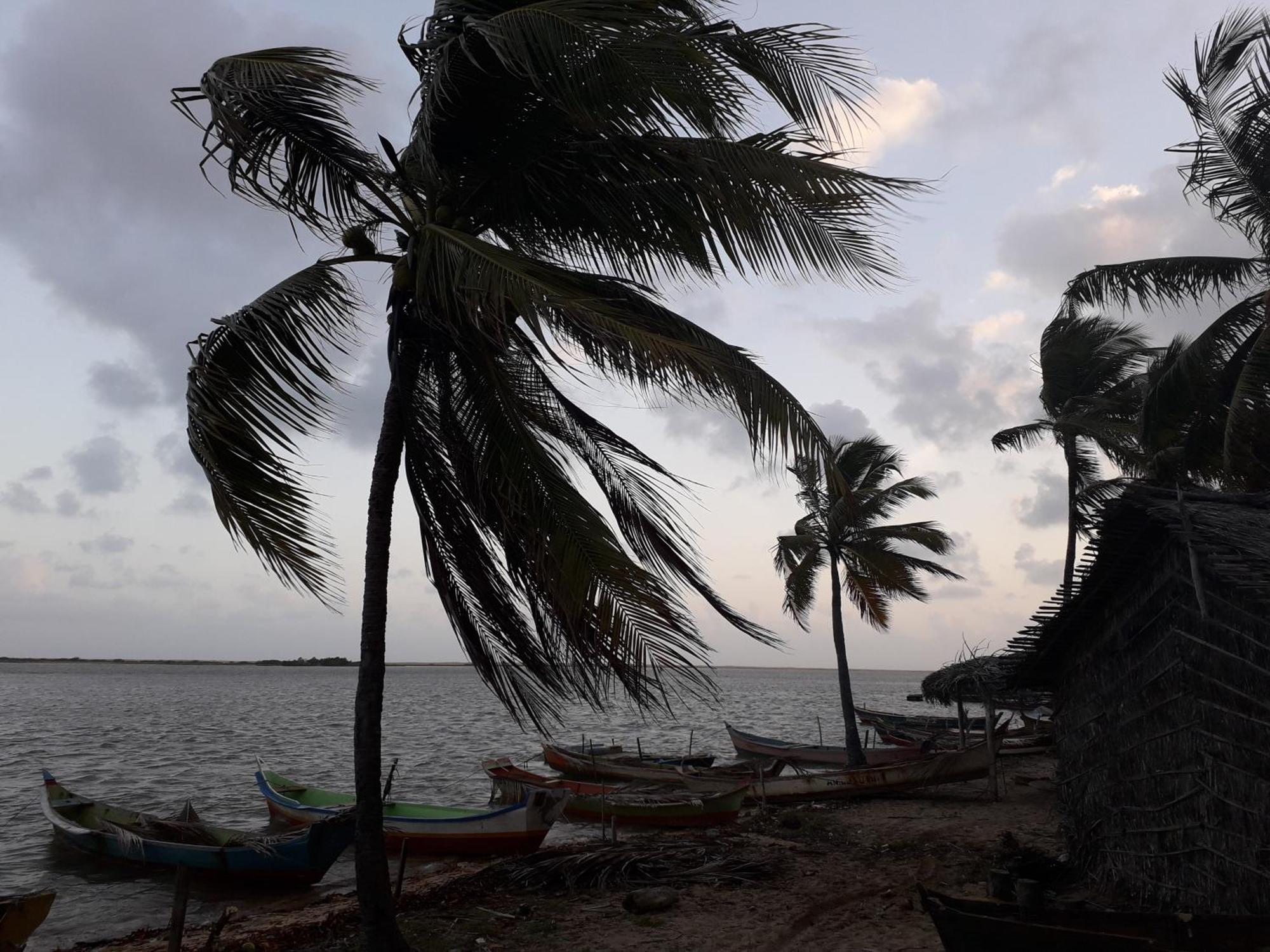 Chale Perto Da Praia Com Duas Suites E Varandao Pacatuba (Sergipe) Exterior foto